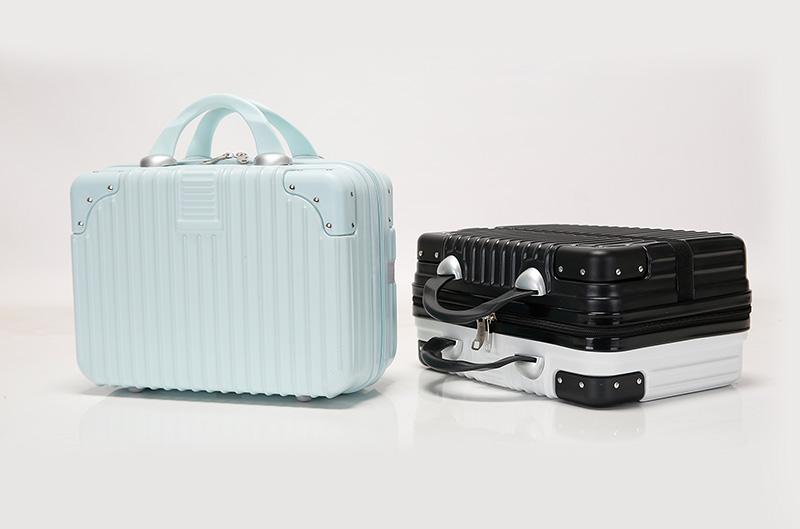/attachment/1/source/14_Inch_ABS_Makeup_Travel_Valise_Suitcase__Customizable__OEM__ODM2_1245.jpg