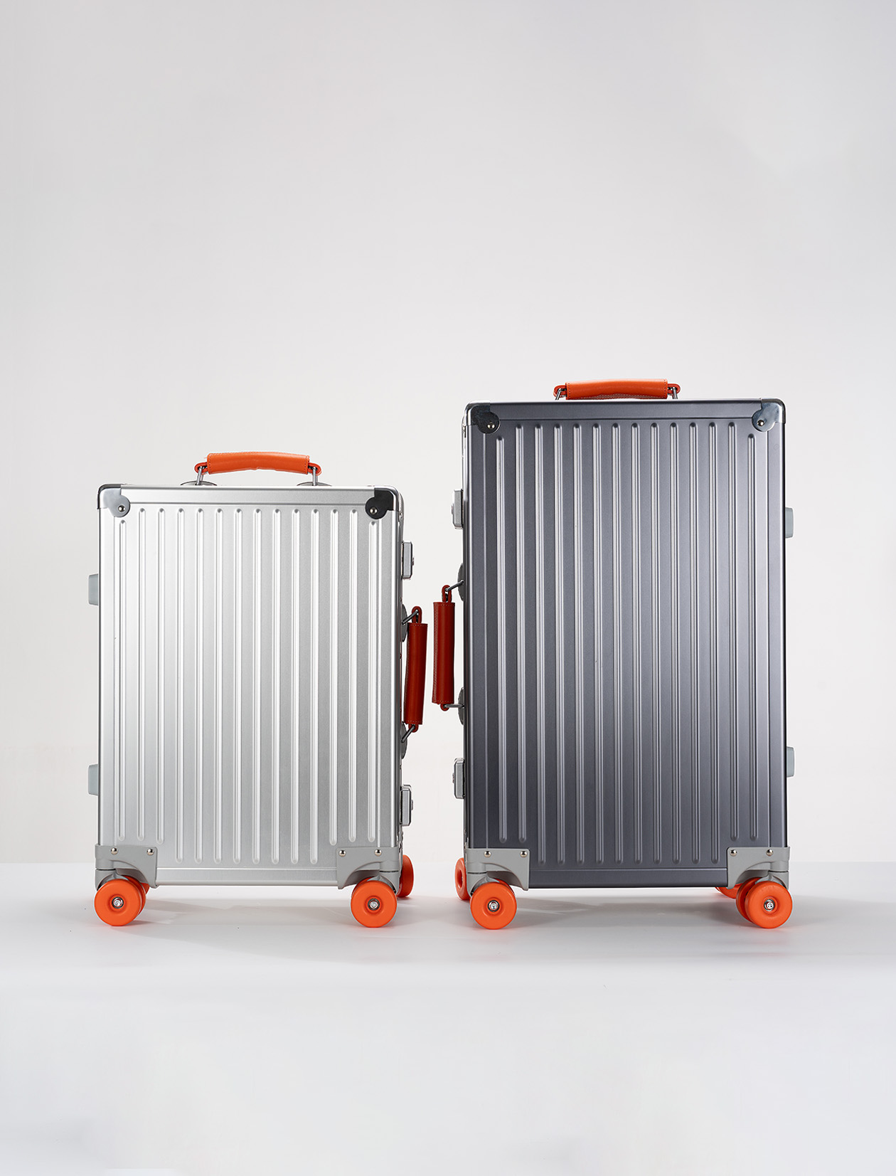 Complete Multi-Size Set Featuring Full Aluminum Construction Microfiber Leather Handles Heavy-Duty TSA Lock Luggage Set-Exterior Features-1