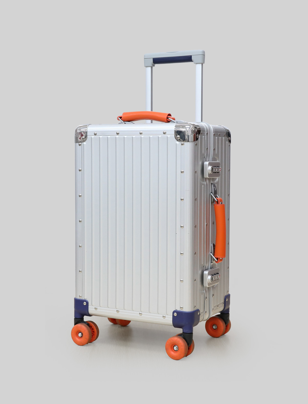 OEMODM Service Available Custom Logo Aerospace Aluminum Suitcase with Premium Microfiber Leather Handle Modern Valise-Exterior Features-1