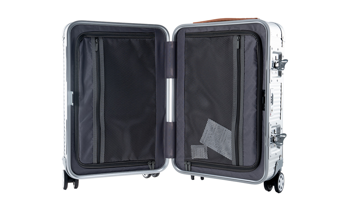 /attachment/1/source/Premium_Aerospace-Grade_Aluminum_Luggage_with_Butterfly_Lock_Microfiber_Leather_Handle_360_Silent_Wheels_TSA_Certified_Suitcase-Interior_Features-2_682.jpg