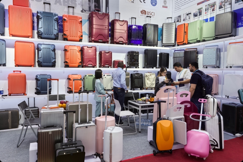 The 136th Canton Fair (1)